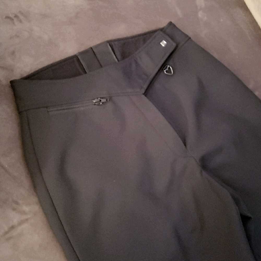BLACK Like New Obermeyer ski pants